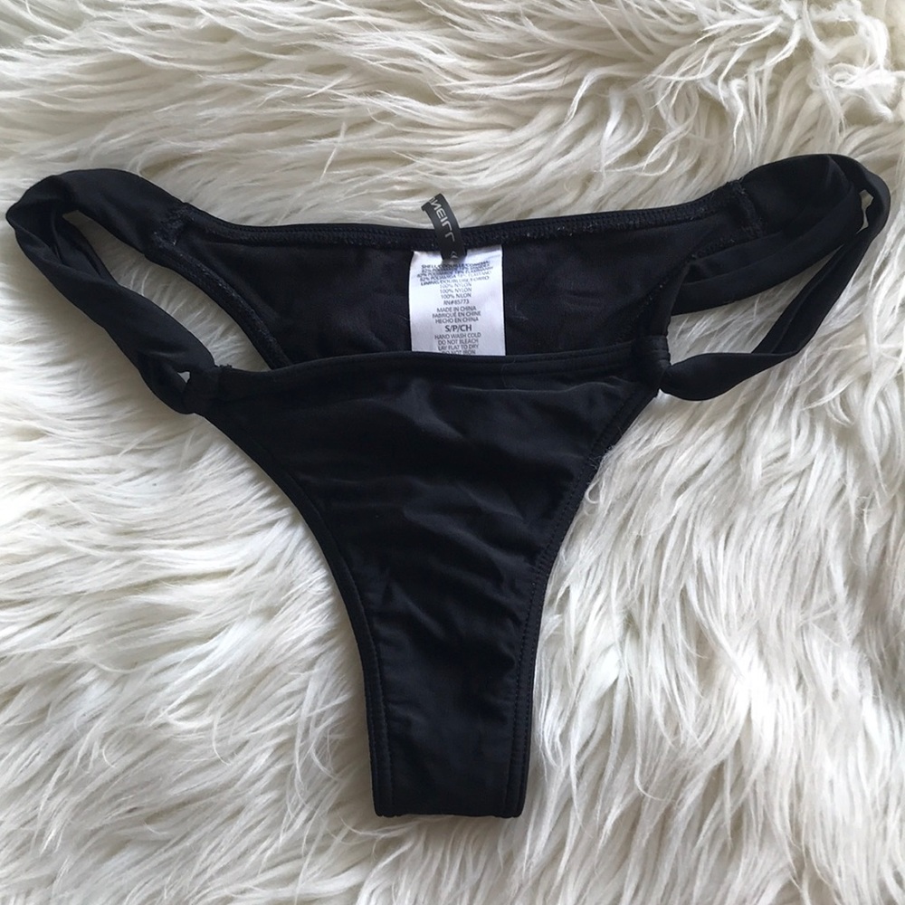 O’Neil bathing suit bottoms